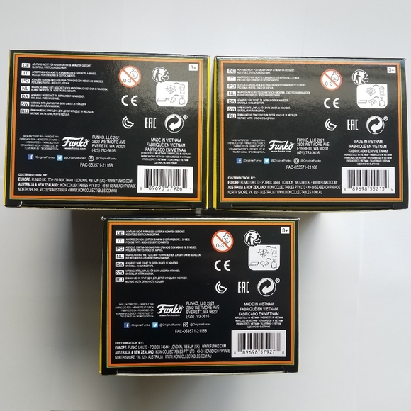 Funko Pop! Marvel: Black light - Infinity Saga Thanos, Captain Marvel, A… - Picture 3 of 12